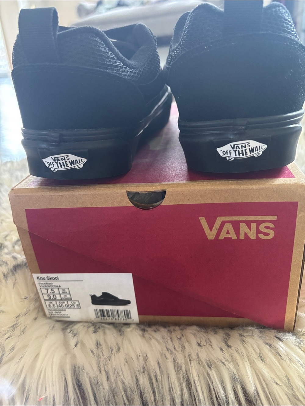 NWT VANS Knu Skool Shoes VN0009QCBKA - Picture 9 of 9